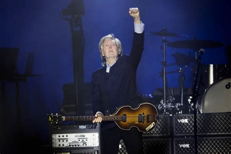 Foto de Paul McCartney en un concierto