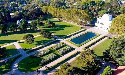 Don Juan Rodríguez, el jardinero centenario, en la Quinta de Olivos
