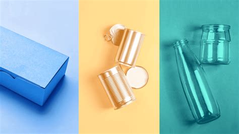 Ilustración de diferentes tipos de envases y cómo personas con distintas capacidades interactúan con ellos.