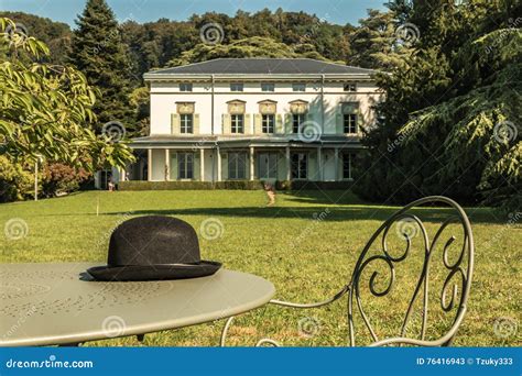 Foto de Charles Chaplin en su residencia en Vevey, Suiza