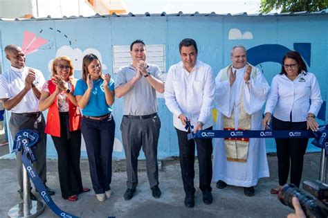Ceremonia de inauguración y corte de cinta del Centro Integral del Adulto Mayor en Villa Mercedes