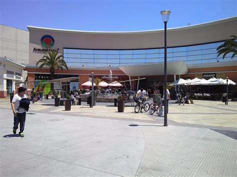 Foto exterior del Mall Arauco Maipú, Santiago