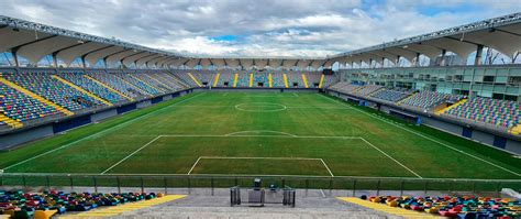 Mapa de ubicación del Estadio Bicentenario La Florida con rutas de transporte público y accesos principales
