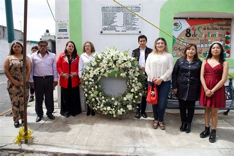 Fotografía de autoridades y representantes de la Fundación Sin Barreras durante el recorrido