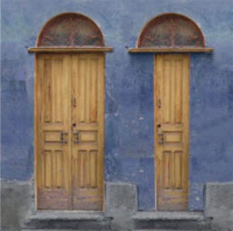 Ilustración comparativa de una puerta estrecha y una puerta ancha accesible