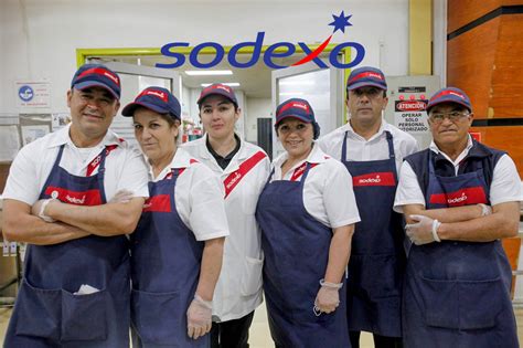 Foto de equipo diverso de Sodexo en Chile