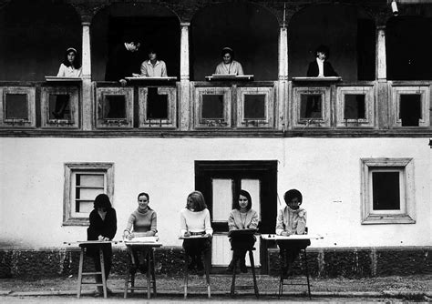 Imagen de archivo del taller de grabado de la Escuela de Arte UC durante finales de los años 60.