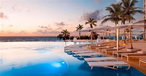 Playa paradisíaca del Caribe mexicano con hotel de lujo Le Blanc Spa Resort