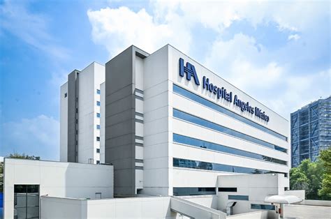 Foto del Hospital de Los Ángeles, Chile, o ilustración de un entorno hospitalario