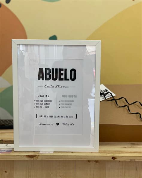 Ejemplo de cuadro personalizado para abuelos con mensaje de gratitud