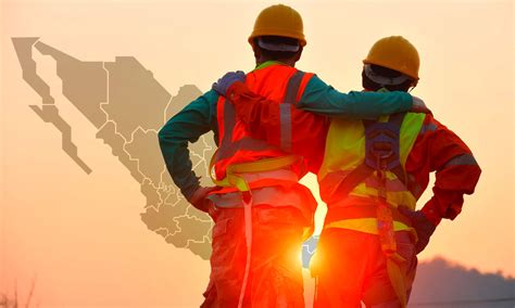 Fotografía temática de trabajadores en labores de trabajo pesado