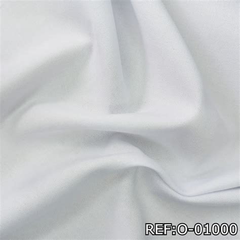 Primer plano de diferentes patrones de tejido: popelina, oxford, y twill