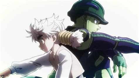Escena del manga o anime donde Meruem juega Gungi contra Komugi, mostrando la concentración de ambos.