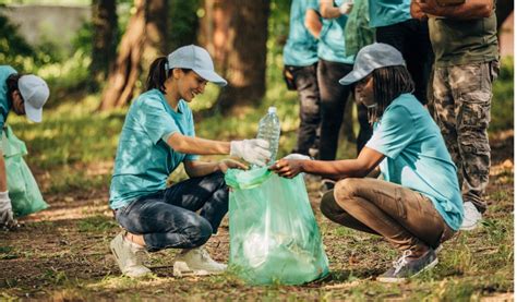 Foto: Comunidad y organizaciones trabajando juntas para apoyar a familias vulnerables