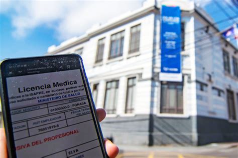 Esquema de cómo la Isapre busca suspender licencias médicas.