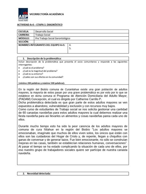 Voluntarios preparando canastas navideñas para adultos mayores