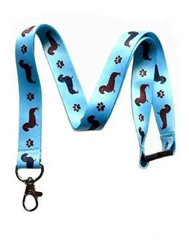 Porta Credencial Dachshund Diseño Pet Lover en uso real
