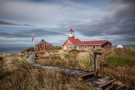 Foto: Faro de Cabo de Hornos con la familia del farero