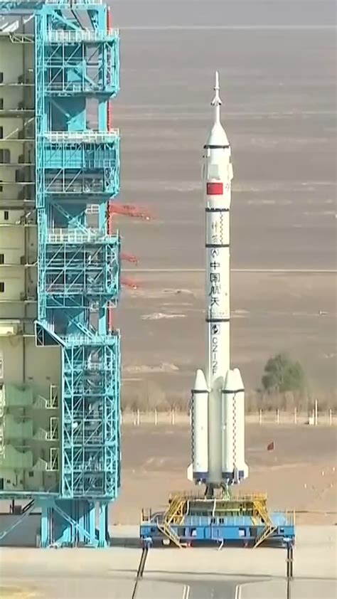 Ilustración que muestra la evolución del nombre de la celebración para personas mayores en México.