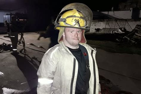 Santiago Sequeira, bombero con Síndrome de Down
