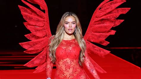 Desfile de Victoria's Secret con modelos diversas y de diferentes edades