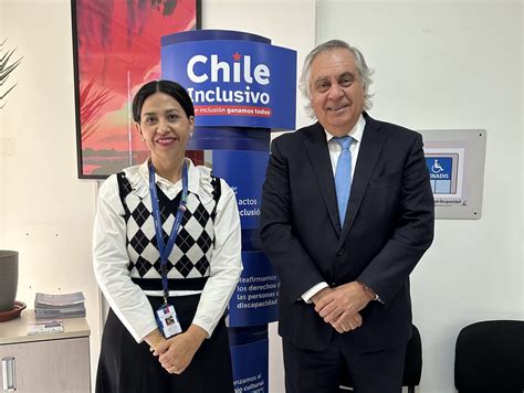 Foto de Gabriela Villanueva, directora regional de Senadis Atacama, durante el evento