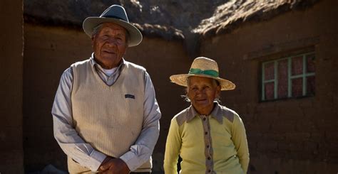 Adultos mayores en zonas rurales de Arica y Parinacota, mostrando desafíos de acceso