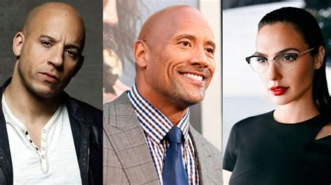 Collage de fotografías de actores y celebridades masculinas maduras que destacan por su elegancia y estilo personal
