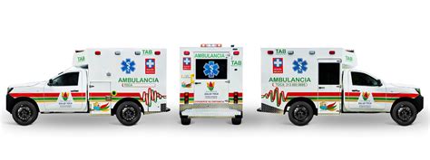 Ambulancia 4x4 en un entorno rural