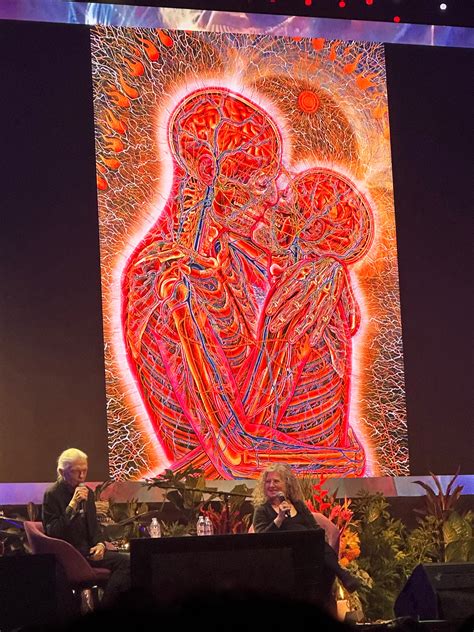 Alex y Allyson Grey hablando de la experiencia del amor y de crear en conjunto arte visionario