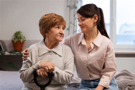 Ilustración: Cuidador y paciente compartiendo un momento tranquilo