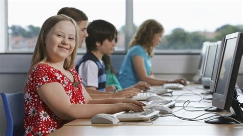 Esquema de las barreras y oportunidades para estudiantes vulnerables en la educación superior