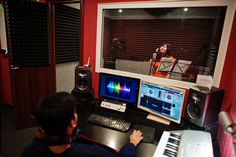 Esquema de un espacio con elementos para el control acústico y la minimización del ruido