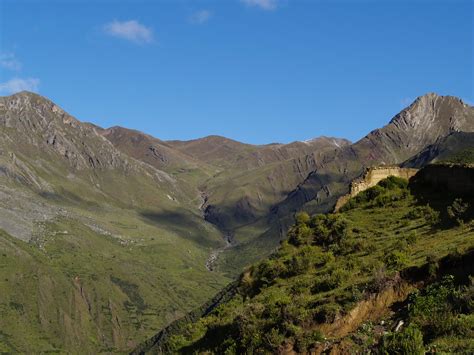 Vista panorámica del valle de Galvarino con los cerros circundantes.