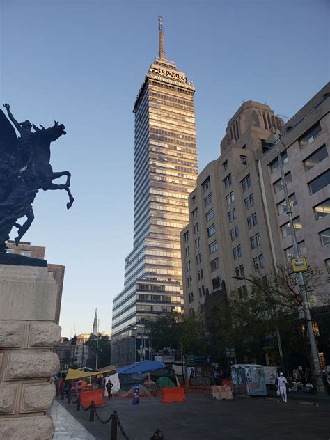 Foto: Representación de la colaboración académica latinoamericana en estudios de discapacidad