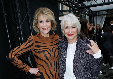 Montaje de fotos de Cher, Jane Fonda y Helen Mirren en diferentes estilos.