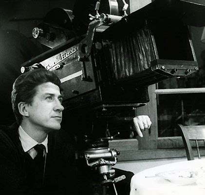Retrato del director Alain Resnais