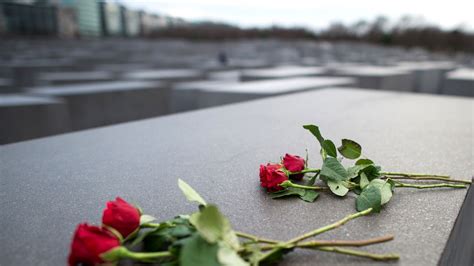 Ceremonia en memoria de las víctimas de Ravensbrück