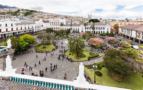 Vista panorámica del centro histórico de Quito, Patrimonio de la Humanidad por la UNESCO