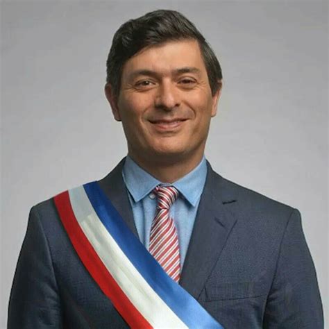 Franco Parisi discutiendo en un panel de televisión