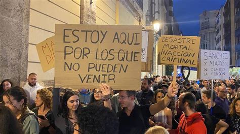 Manifestantes en una marcha por mejores pensiones.