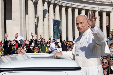 Fotografía de la ceremonia de canonización de San Alberto Hurtado en el Vaticano
