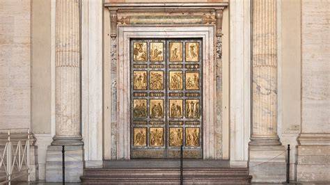 Puerta Santa de la Basílica de San Pedro, símbolo del Jubileo