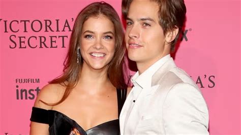 Barbara Palvin y Dylan Sprouse juntos en un evento