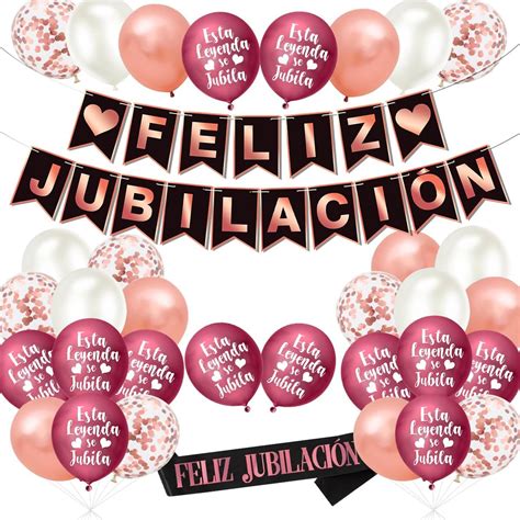 Celebración de jubilación con globos y compañeros