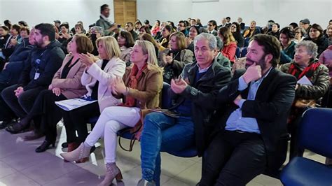 Foto de la sede de una agrupación de profesores jubilados, con un ambiente acogedor.