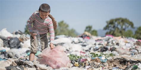 esquema que muestra las diferentes dimensiones de la vulnerabilidad: antropológica y social.