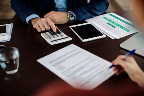 Infografía sobre requisitos generales para créditos bancarios