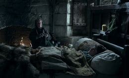 La Vieja Tata contando historias a Bran Stark