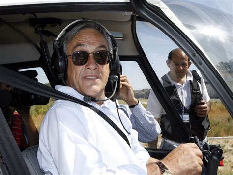 Sebastián Piñera en una entrevista radial, haciendo una comparación